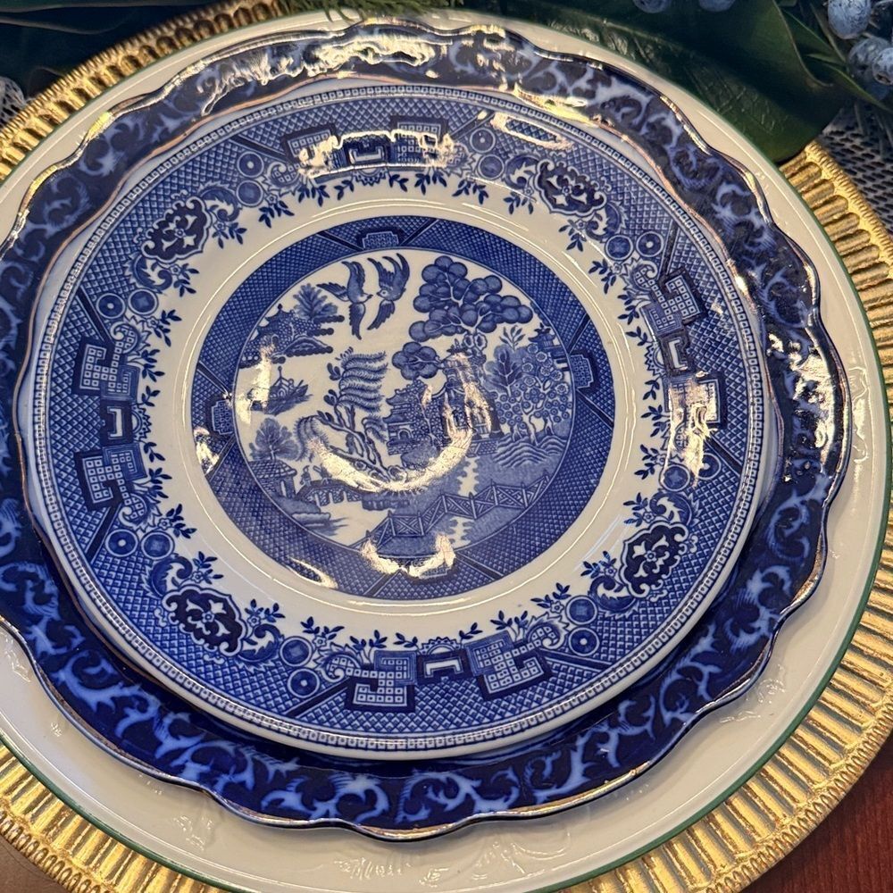 Shenango China New Castle, PA Plate - 8” - Excellent Vintage Condition